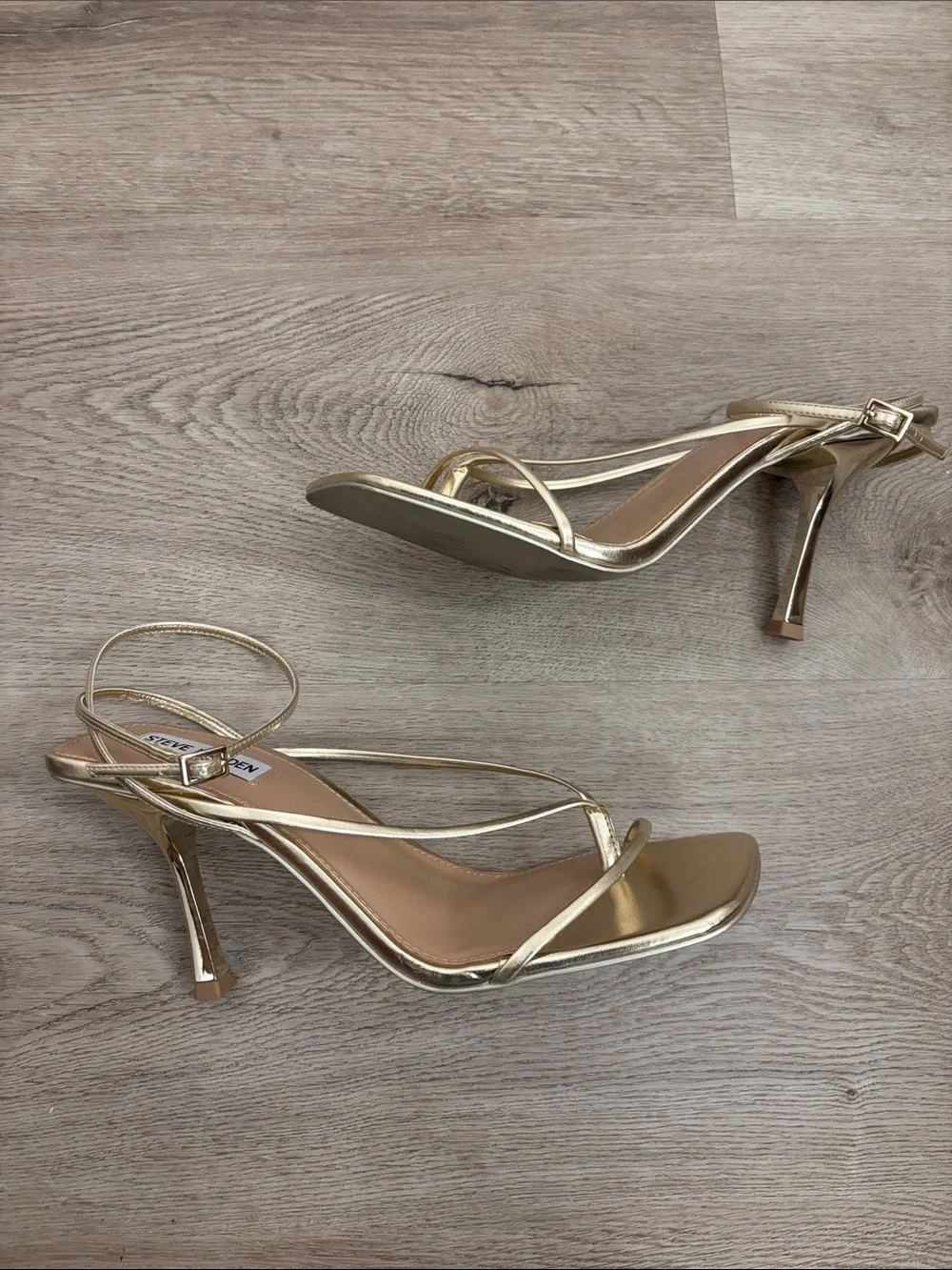 Steve Madden Metallic Gold Strappy Square-Toe Sandals - Picture 3 of 4